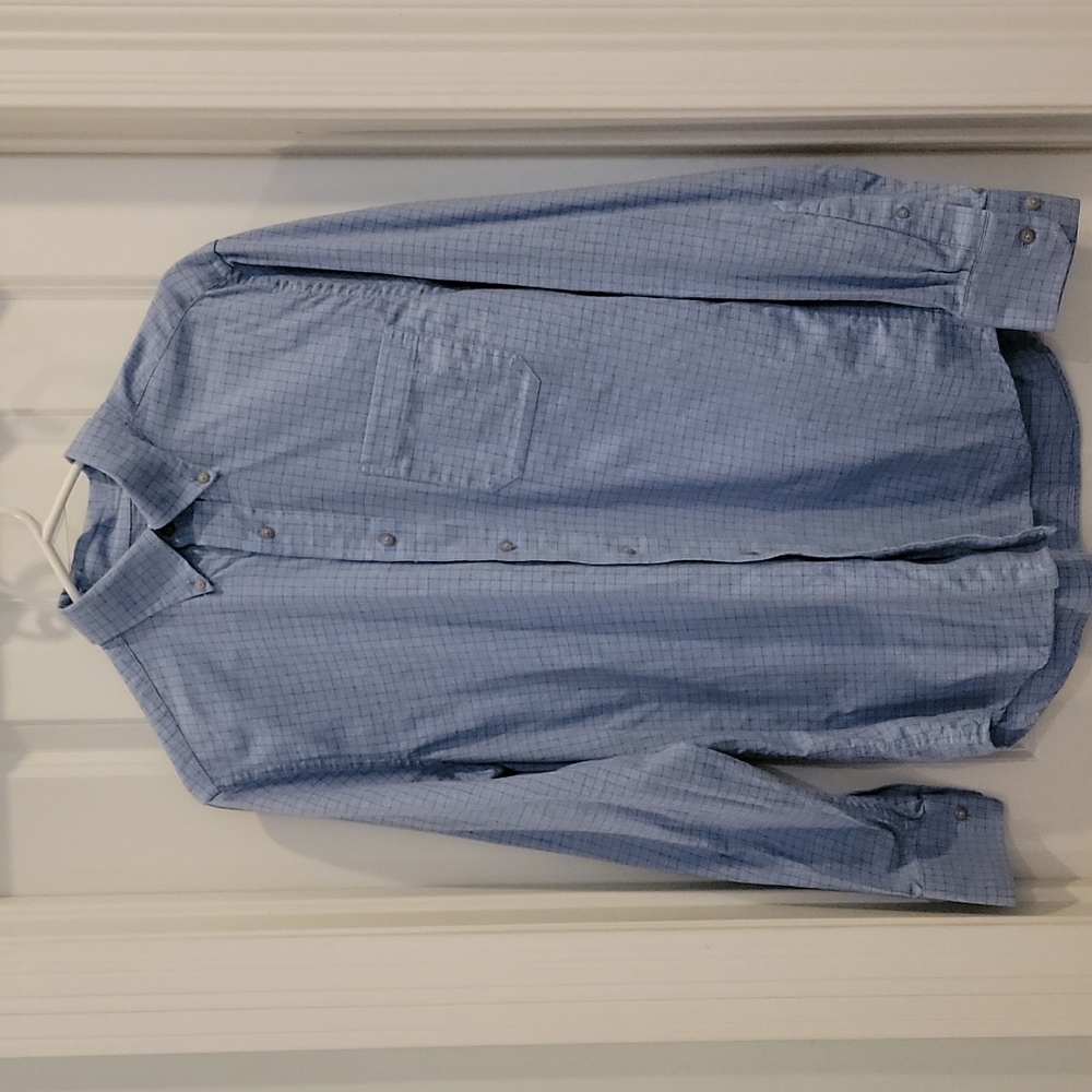 Southern Tide men's long sleeve button down. Size medium. Worn once